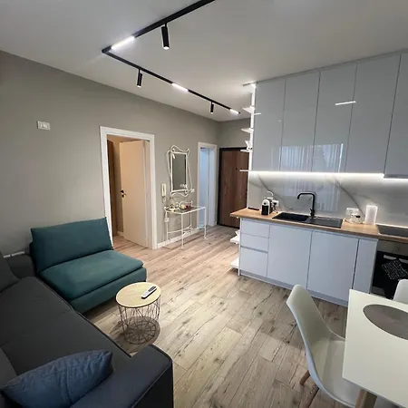 Center Cozy 2 * Тирана